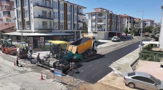 yeşilyurt'ta yollar baştan aşağı yenileniyor! ilçede büyük dönüşüm