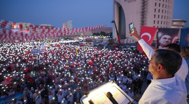 Genel başkan Özgür Özel Malatya'yı salladı