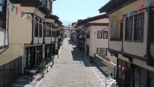 Tarihi Tescilli Konaklar Aslına Uygun Restore Edilecek