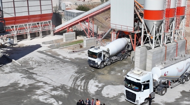 Başkan Geçit, "Beton Santrallerimiz Şehrimizin İnşasına Büyük Katkı Sunuyor"