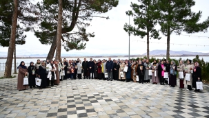 BAŞKAN TAŞKIN AK PARTİ KADIN KOLLARI MAHALLE BAŞKANLARI TOPLANTISINA KATILDI