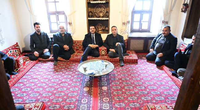 BAŞKAN TAŞKIN, ESKİ MALATYA MUHTARLARIYLA BULUŞTU