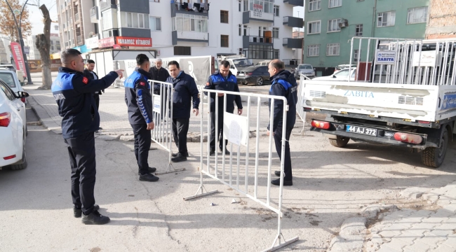 BATTALGAZİ'DE ZABITA EKİPLERİ SAHADA: YOL GÜVENLİĞİ VE PAZAR DENETİMİ