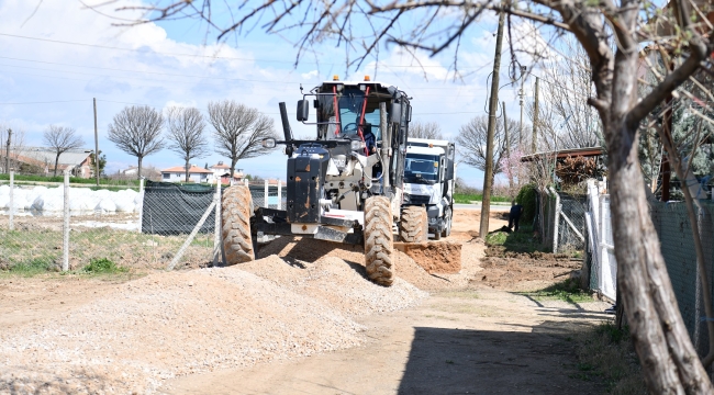   Başkan Geçit Dilek mahallesinde yol kalitesi yükseliyor