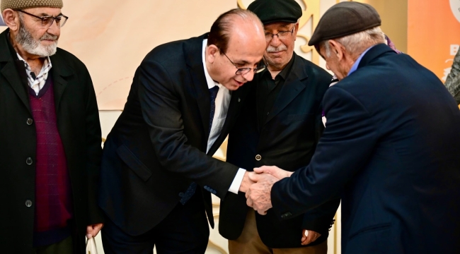 Yeşilyurt Belediyesi'nin 'Bir Yastıkta Yarım Asır' Özel Programında Duygusal Anlar Yaşandı